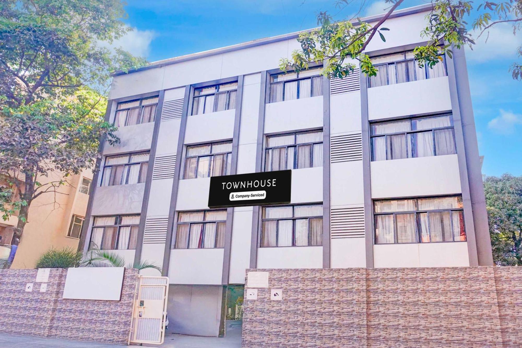 Townhouse Viman Nagar Hotel Pune