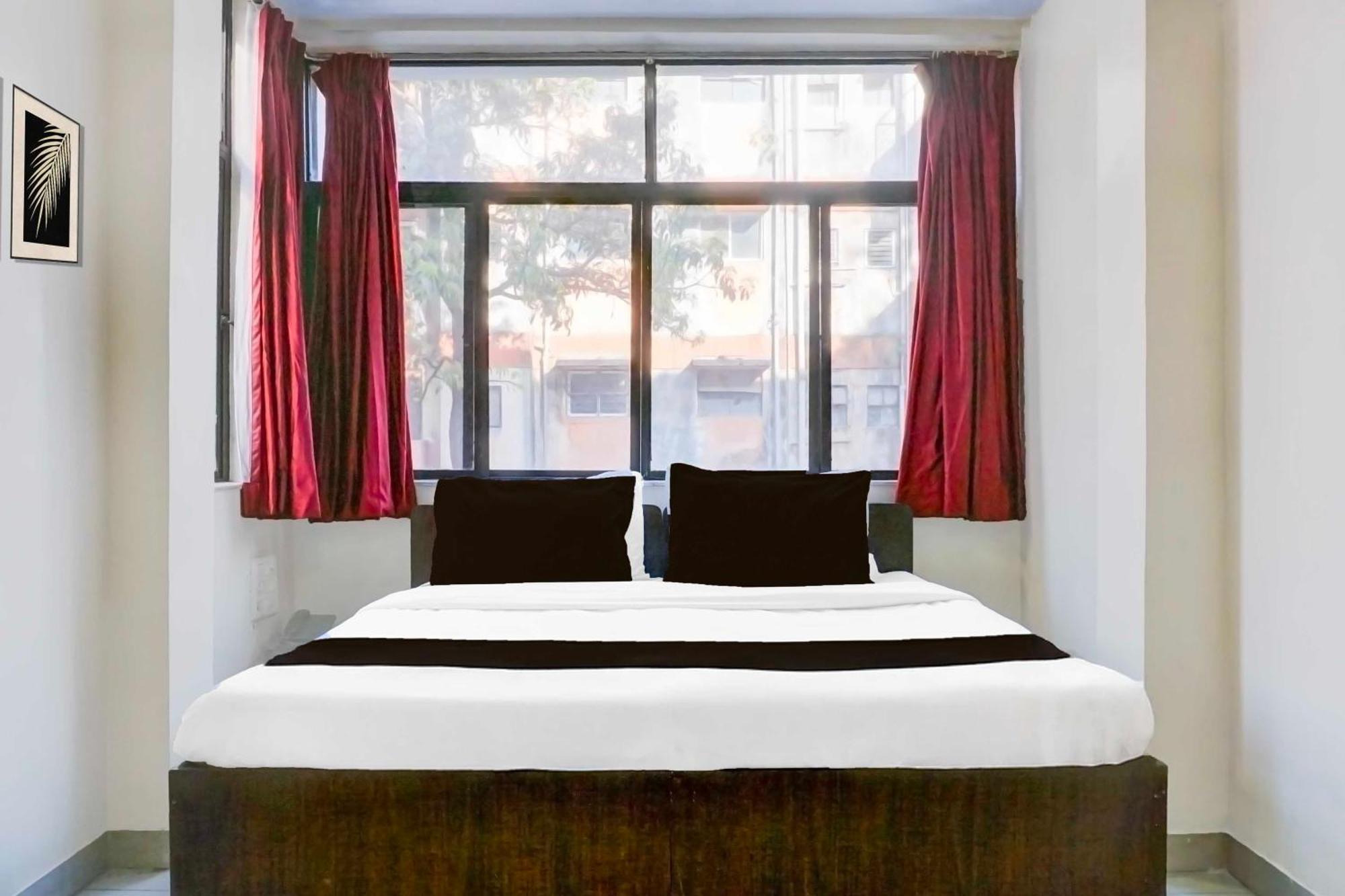 Townhouse Viman Nagar Hotel 2*
