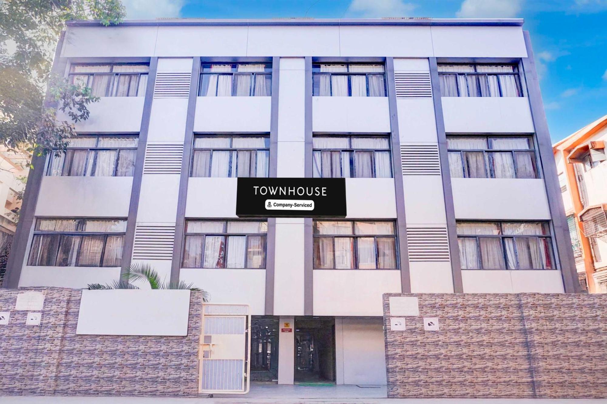 Townhouse Viman Nagar Hotel Pune